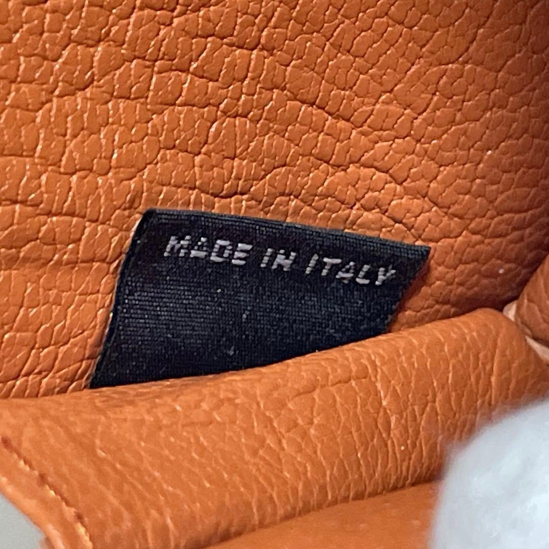 MIUMIU　ミュウミュウ　カードケース　名刺入れ　ナス管付き