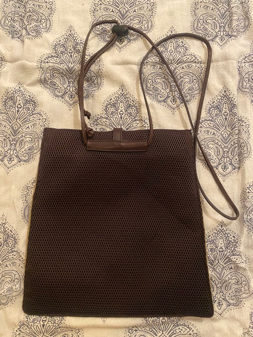 miu miu ベージュ サコッシュ