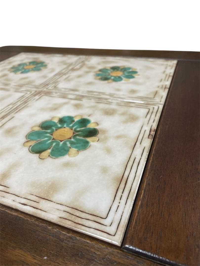 ヴィンテージ　タイルトップローテーブル