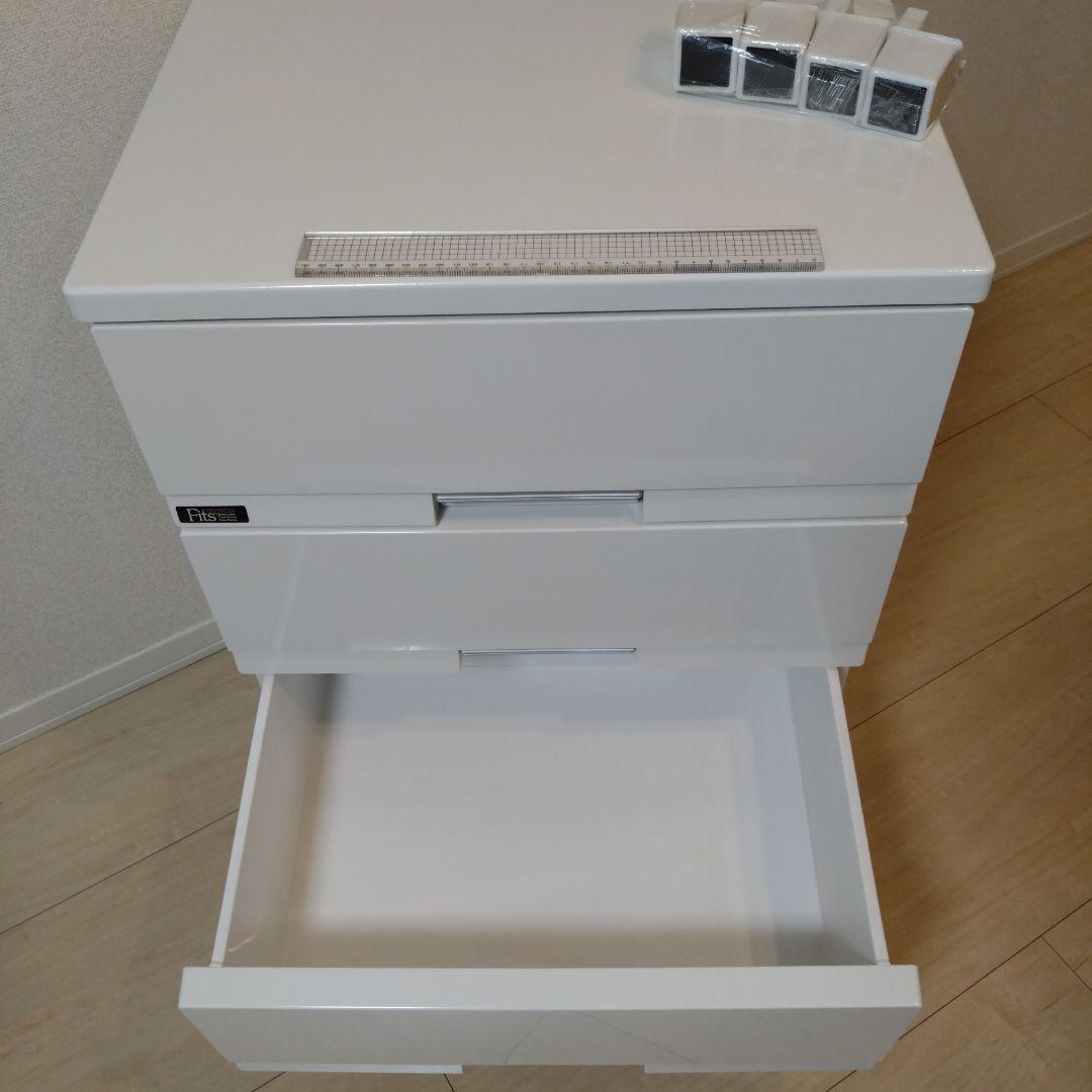 中古チェスト　フィッツプラス プレミアム FP5504 4段 セラミックホワイト