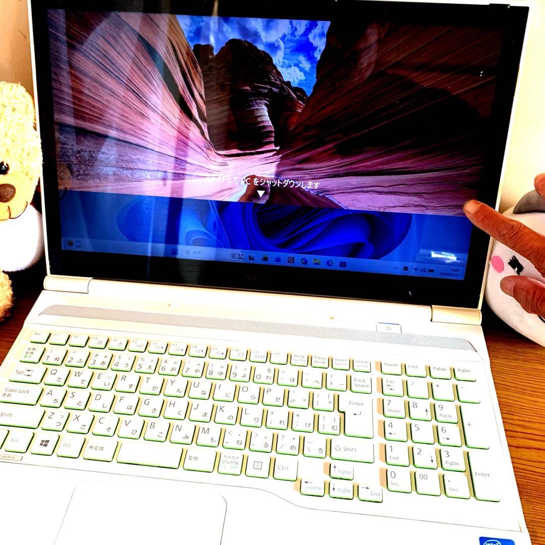 富士通タッチパネルi5/16\SSD480GB新品 office2024