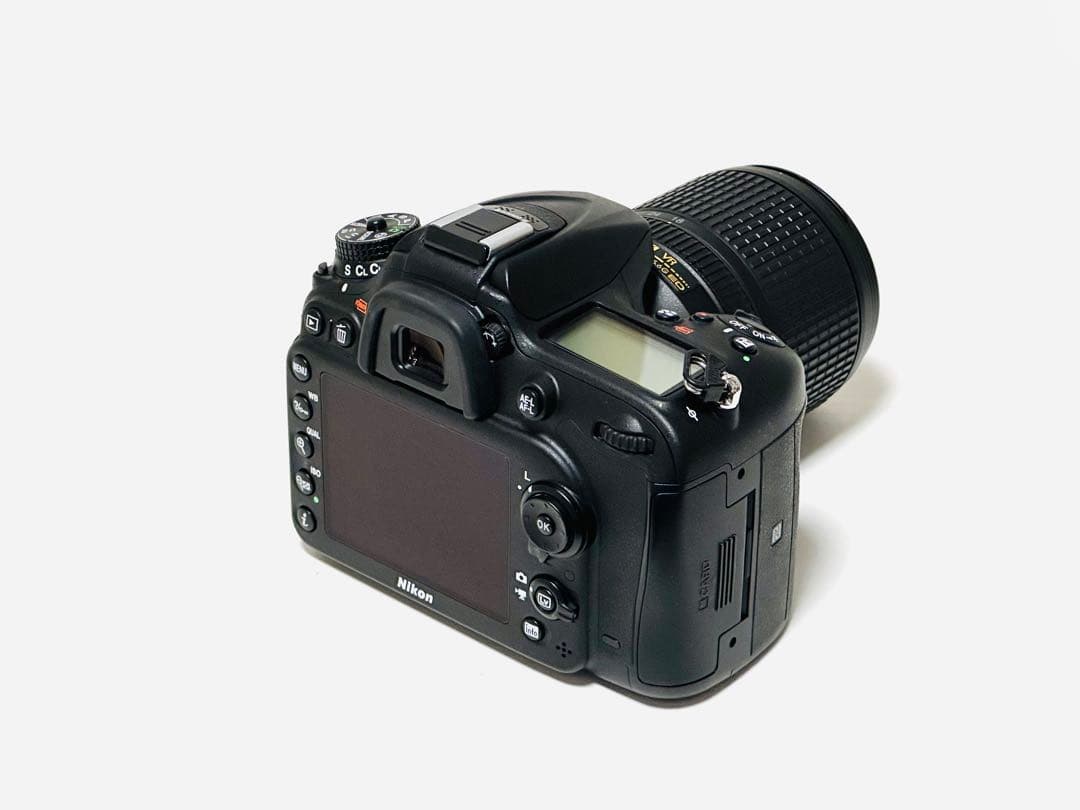 ☆撮影数2700回以下☆Nikon D7200美品レンズセット 18-140VR