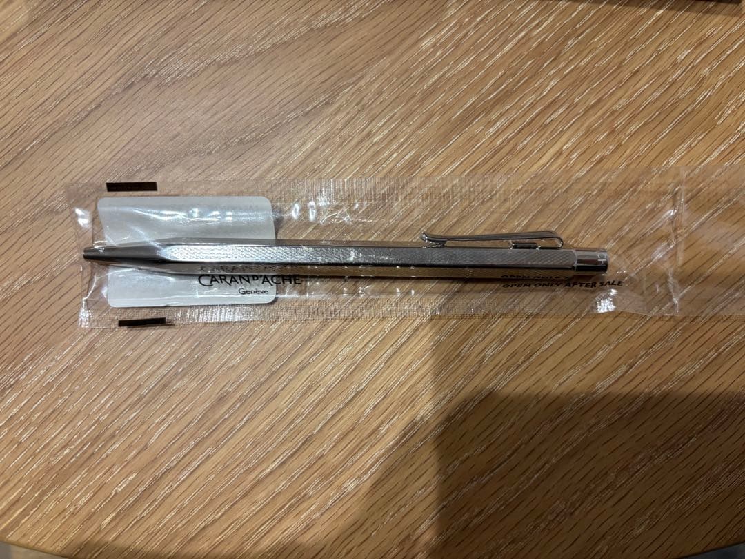 CARAN D'ACHE エクリドールレトロ ボールペン シルバー