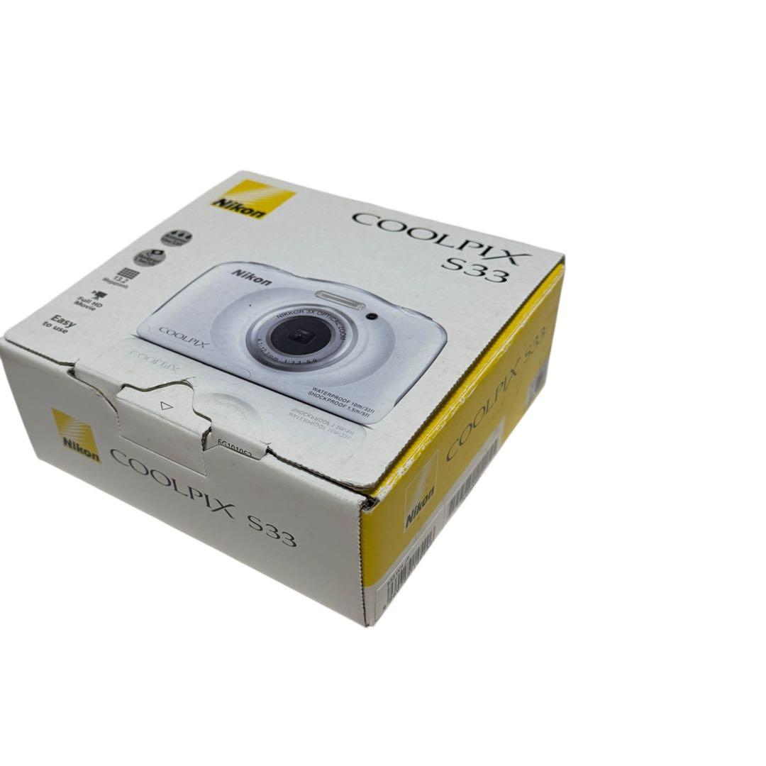 (完品・美品)Nikon COOLPIX S33 防水デジカメ 付属品完備