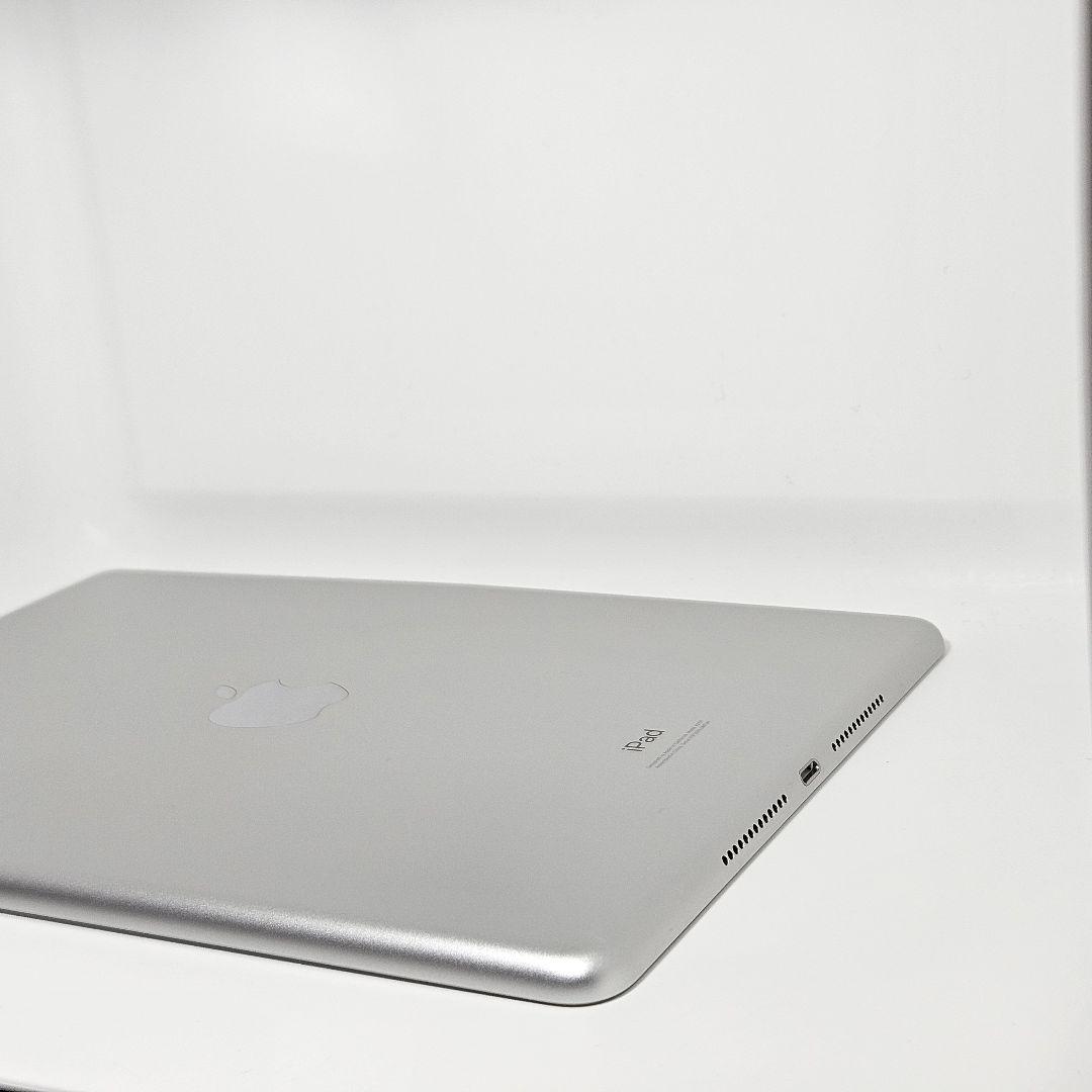 極美品 動作品 iPad 第7世代 シルバー 32GB MW752J/A