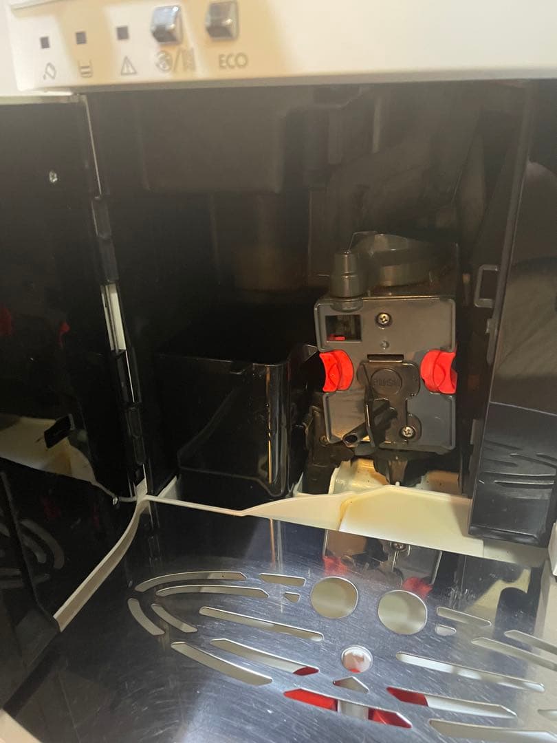 デロンギ　マグニフィカ　全自動コーヒーマシン　ESAM03110w ホワイト