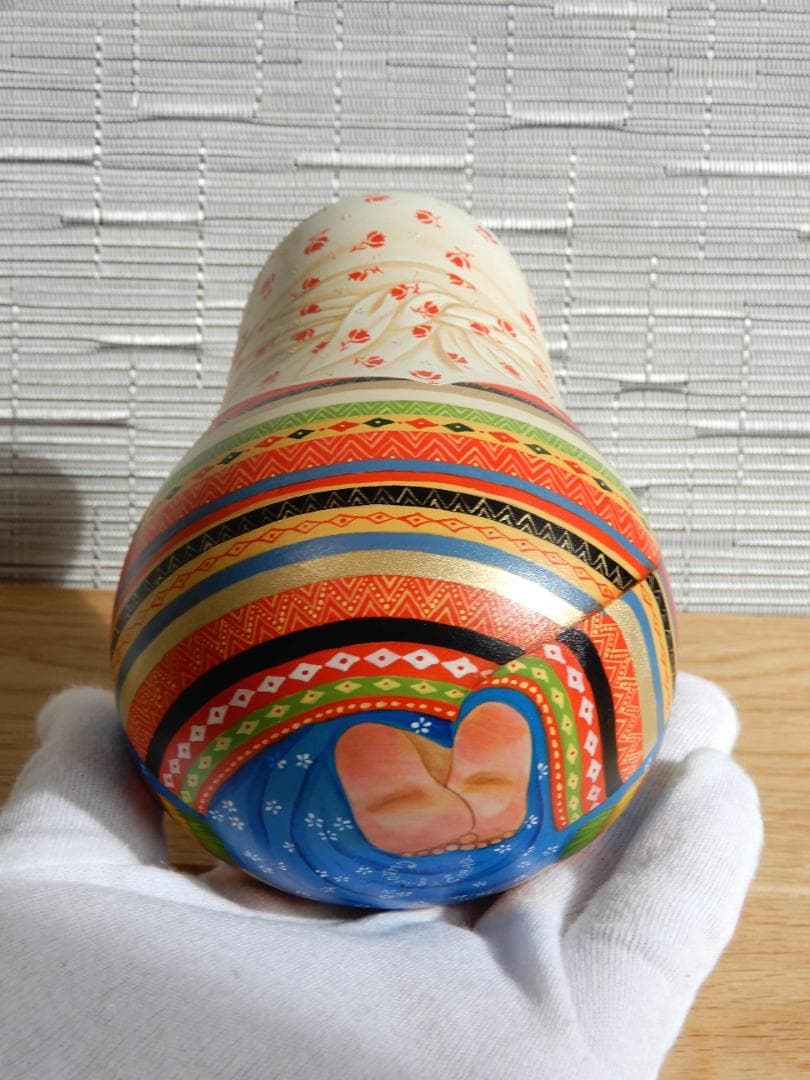エレナ・シドロワ　カラフルな民族衣装のおきあがりこぼし　マトリョーシカ　作家もの