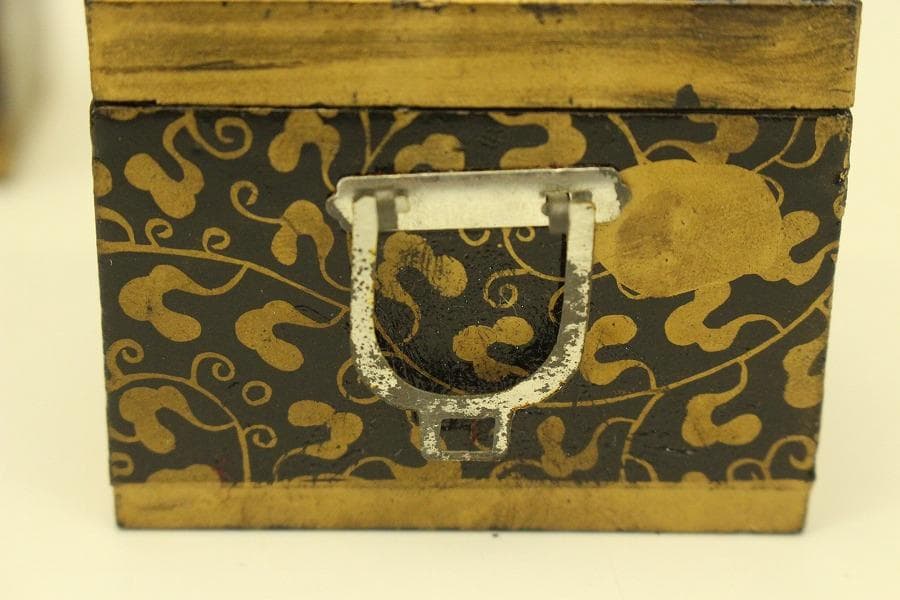 雛道具 ミニチュア 蒔絵 箪笥 長持 木製 時代物(A980)