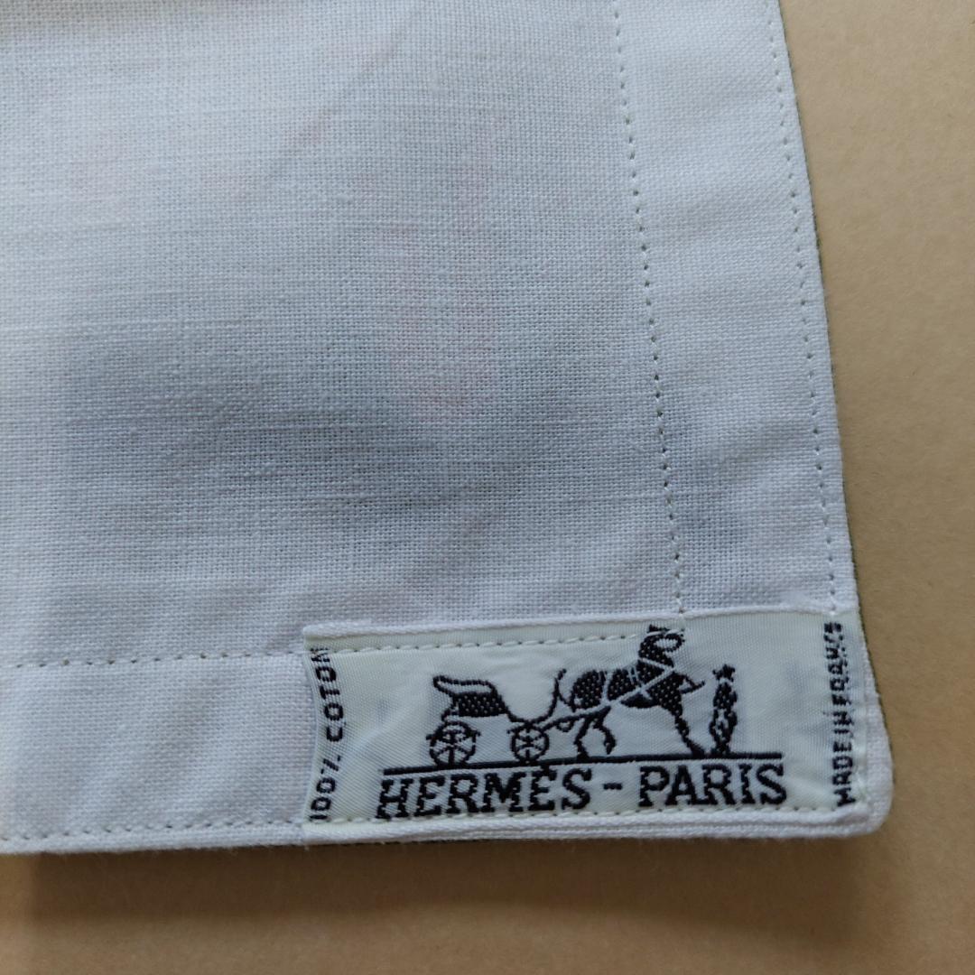 HERMÈS　ヒョウ柄ランチョンマットとナフキンのセット