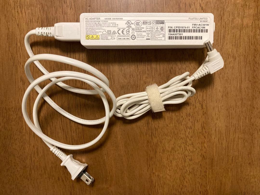 Fujitsu FMV LIFEBOOK Floral Kiss ノートPC