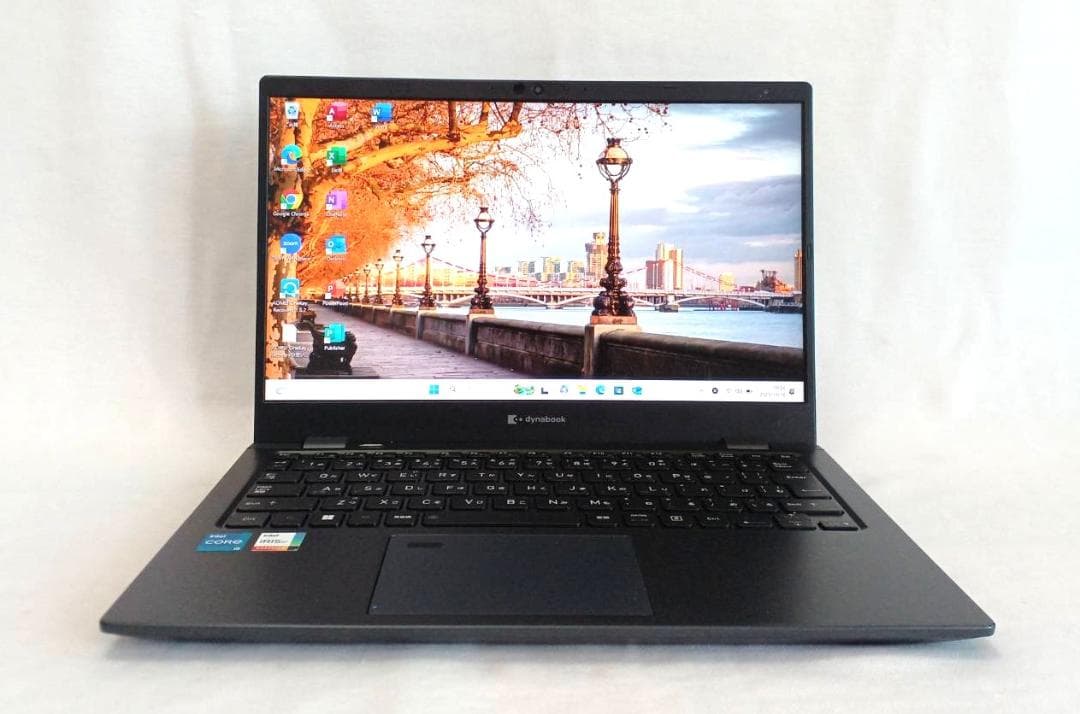 美品 2021年 dynabook G83/HS i5 11世代 メモリ16GB