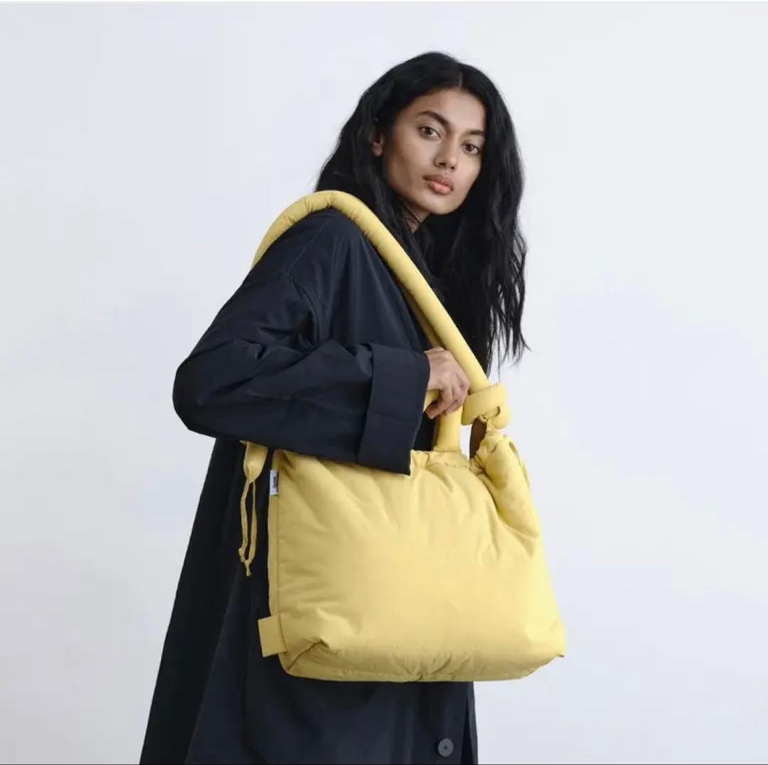 OLEND イエロー ショルダーバッグ 丸型