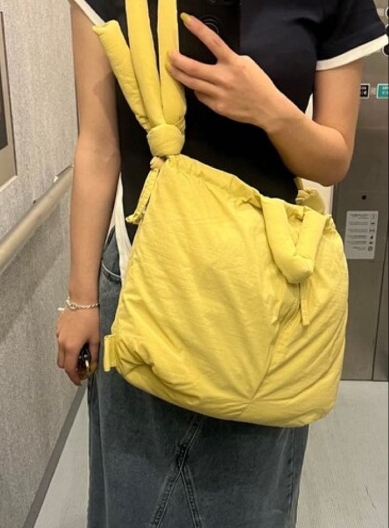 OLEND イエロー ショルダーバッグ 丸型