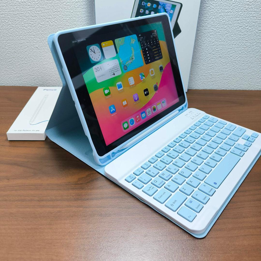 iPad 第6世代 Wi-Fi 32GB ケースとキーボード、タッチペン
