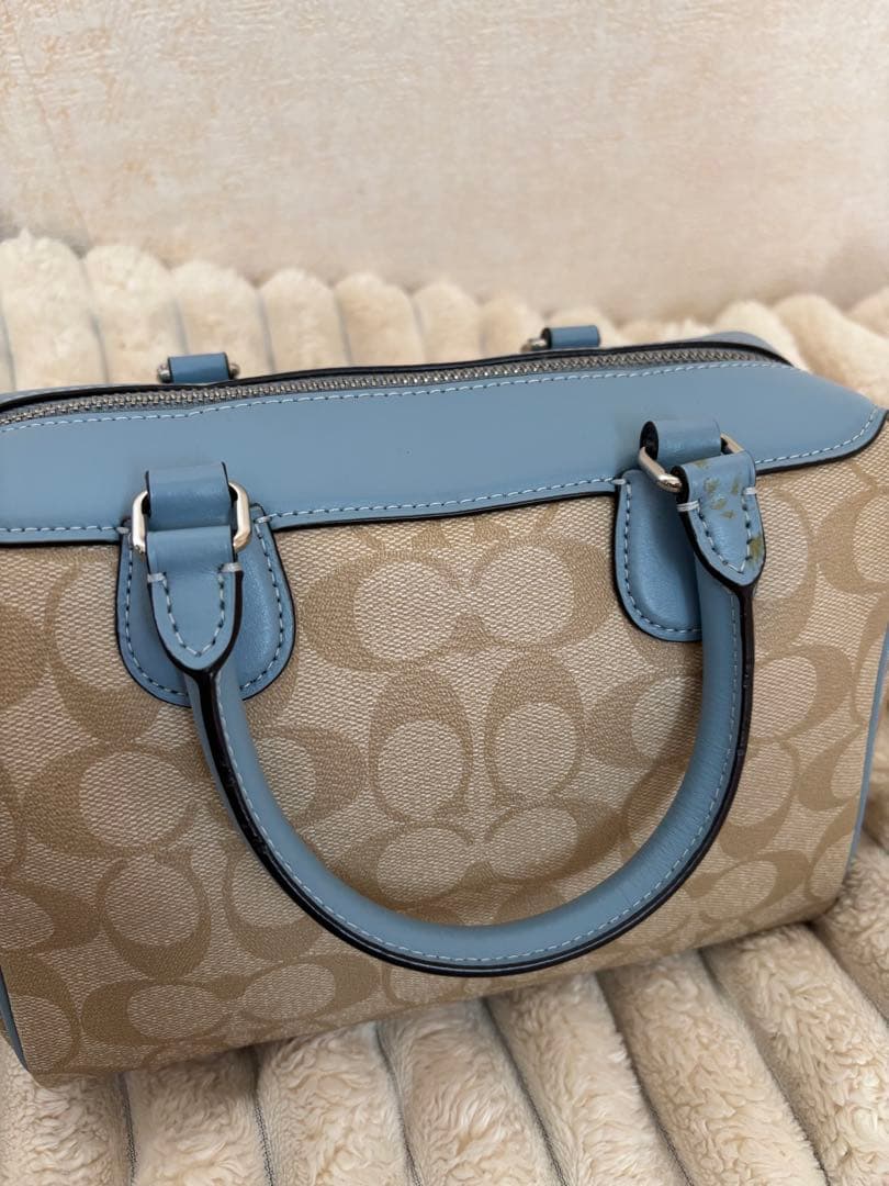 ケ*ー様 Coach ショルダーバッグ ベージュ/ライトブルー