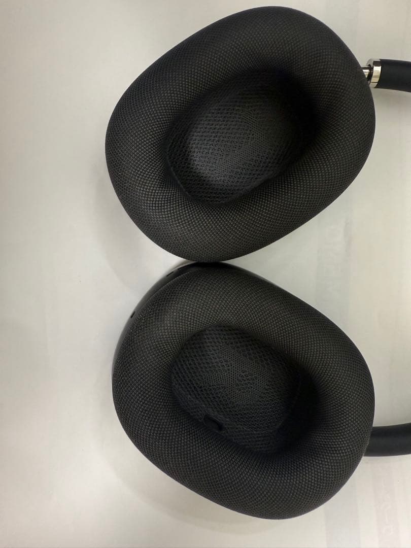 AirPods Max 第一世代