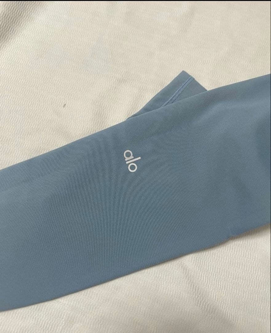 ヨガウェア　alo HighWaist Airlift Legging