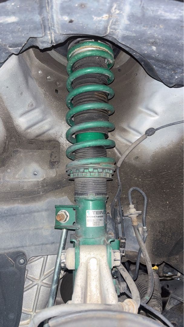 トヨタ プリウス ZVW30 ZVW35 TEIN　STREET FLEX車高調