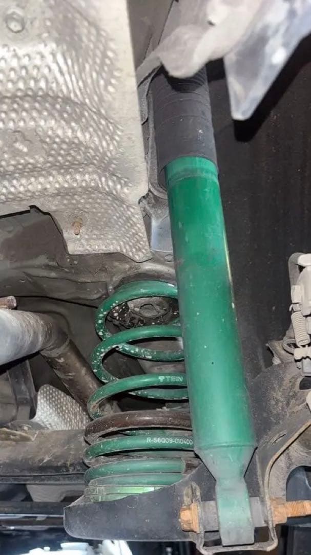 トヨタ プリウス ZVW30 ZVW35 TEIN　STREET FLEX車高調