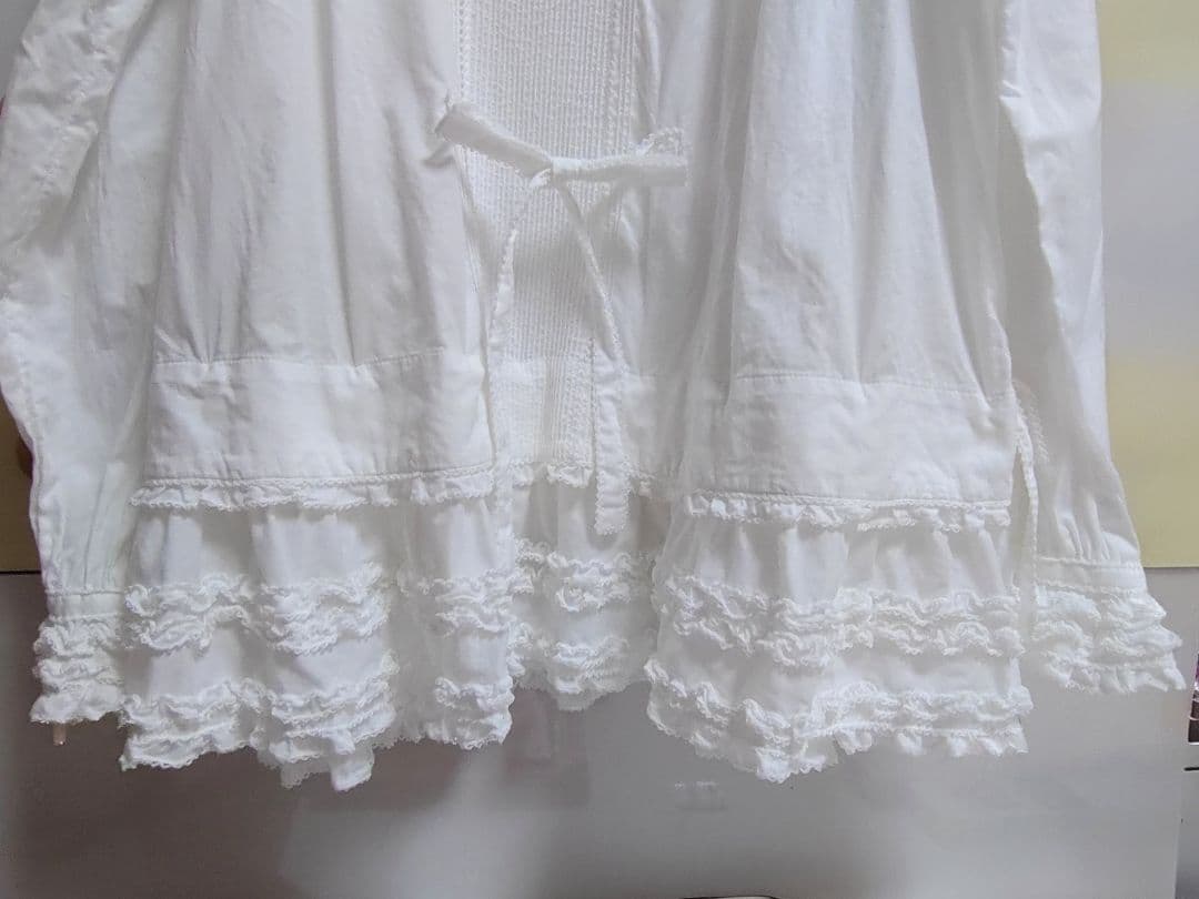 【ピンクハウス】ピコフリル・ピンタック・リボンいっぱいの可愛いオーバーブラウス