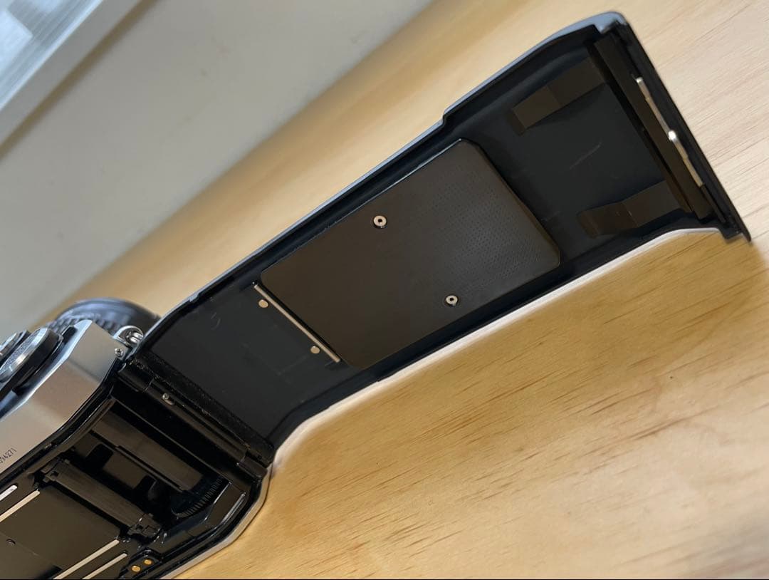 Nikon NewFM2 一眼レフ　Nikkor f/2レンズ付