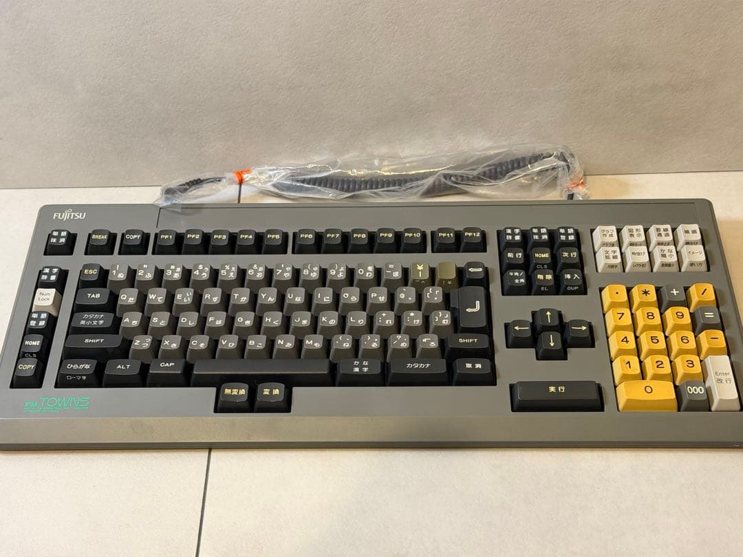 FM TOWNS JISキーボード FMT-KB107