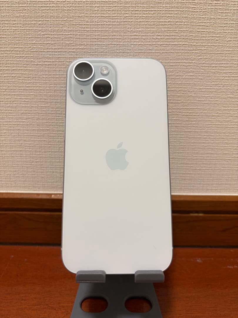【美品】Apple iPhone 15 256GB ブルー　SIMフリー