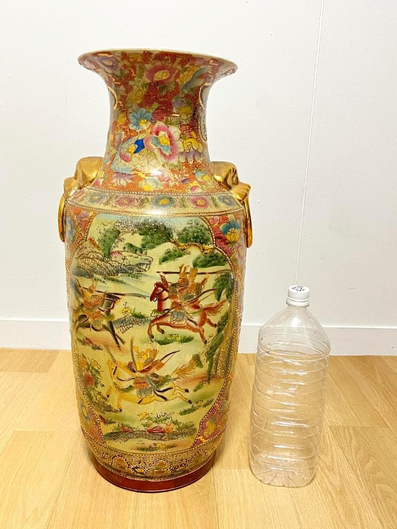 薩摩焼 大花瓶　鶴舞武士戦図　金彩耳双