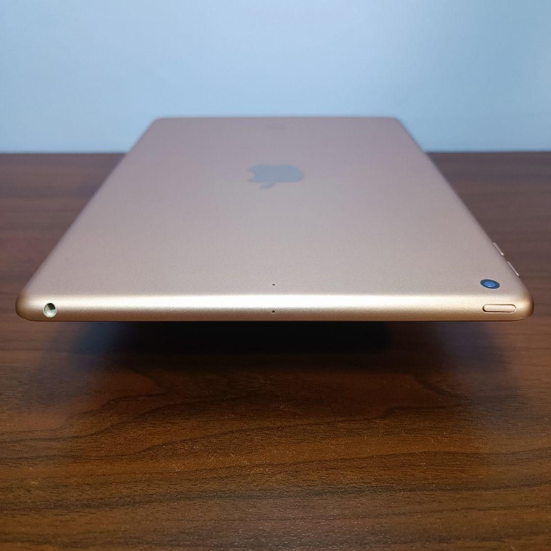 (美品) iPad 9.7 第6世代 WiFi 128GB キーボード付き