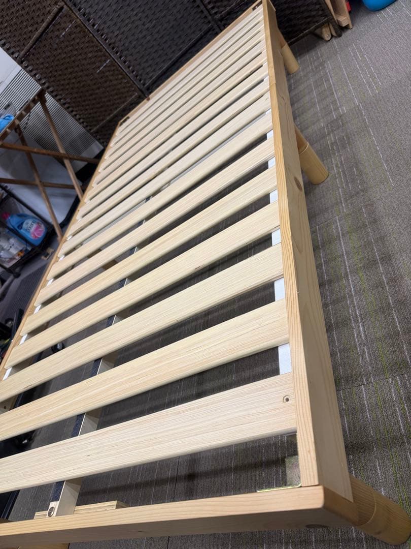 【洗浄消毒作業済】シングルサイズ　スノコ　ベッドフレーム　パイン材　ナチュラル