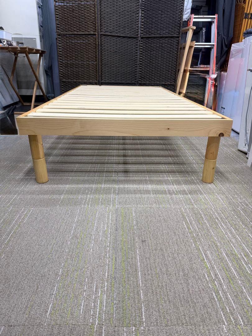 【洗浄消毒作業済】シングルサイズ　スノコ　ベッドフレーム　パイン材　ナチュラル