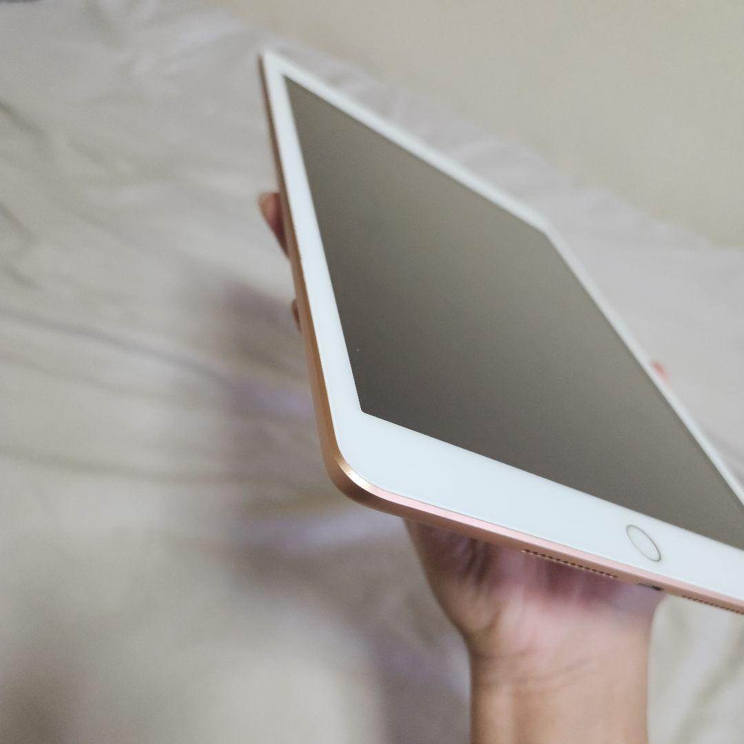 Apple iPad (第8世代) 32GB シルバー Wi-Fi