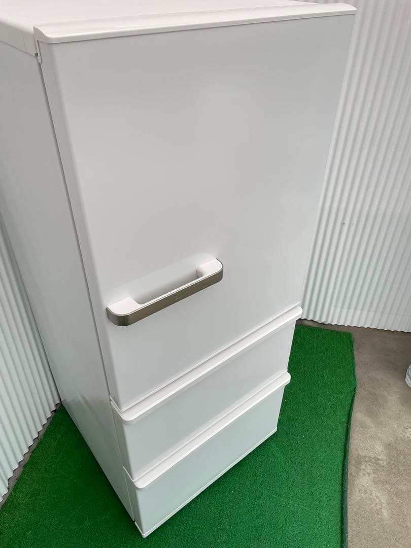 902アクア おしゃれホワイト 3ドア冷蔵庫 272L 高年式 右開き 高さ低め