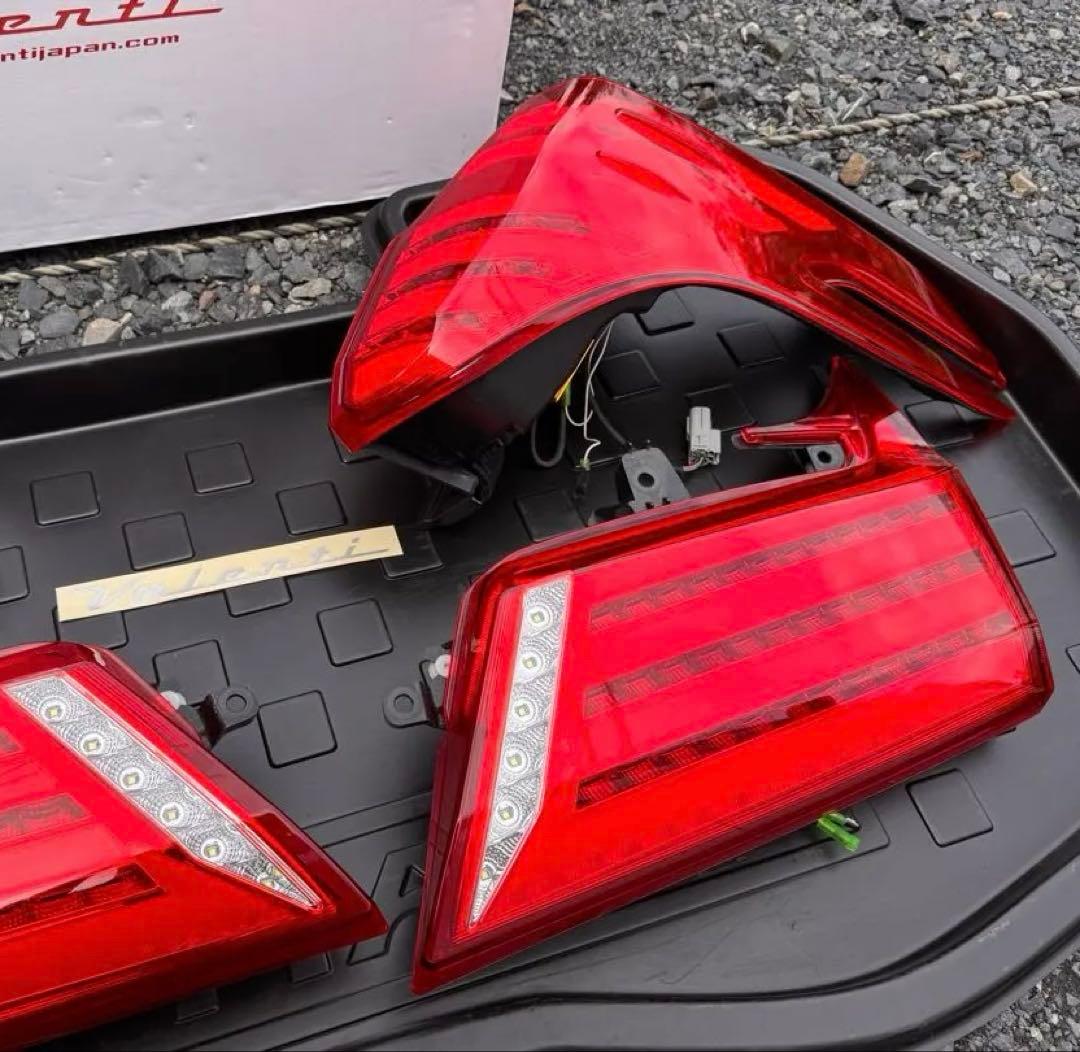 超レア✨ヴァレンティ　Valenti Revo アルファード　テールランプ