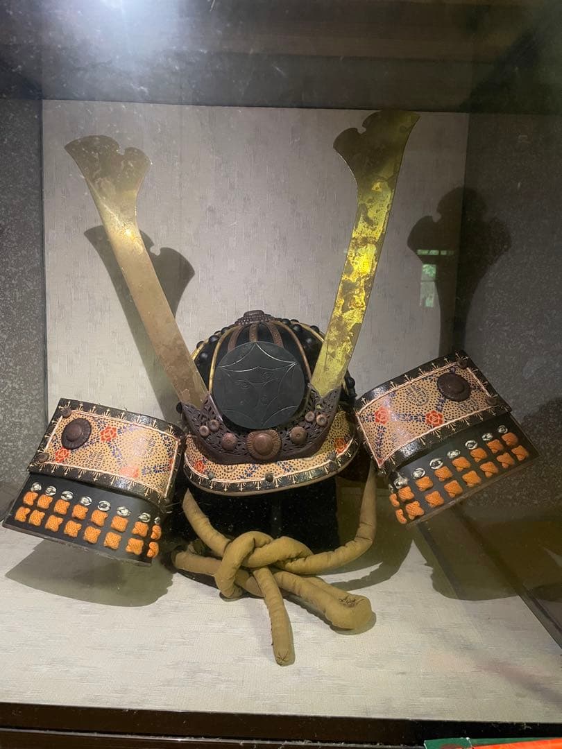 日本の武士の兜　大人サイズ