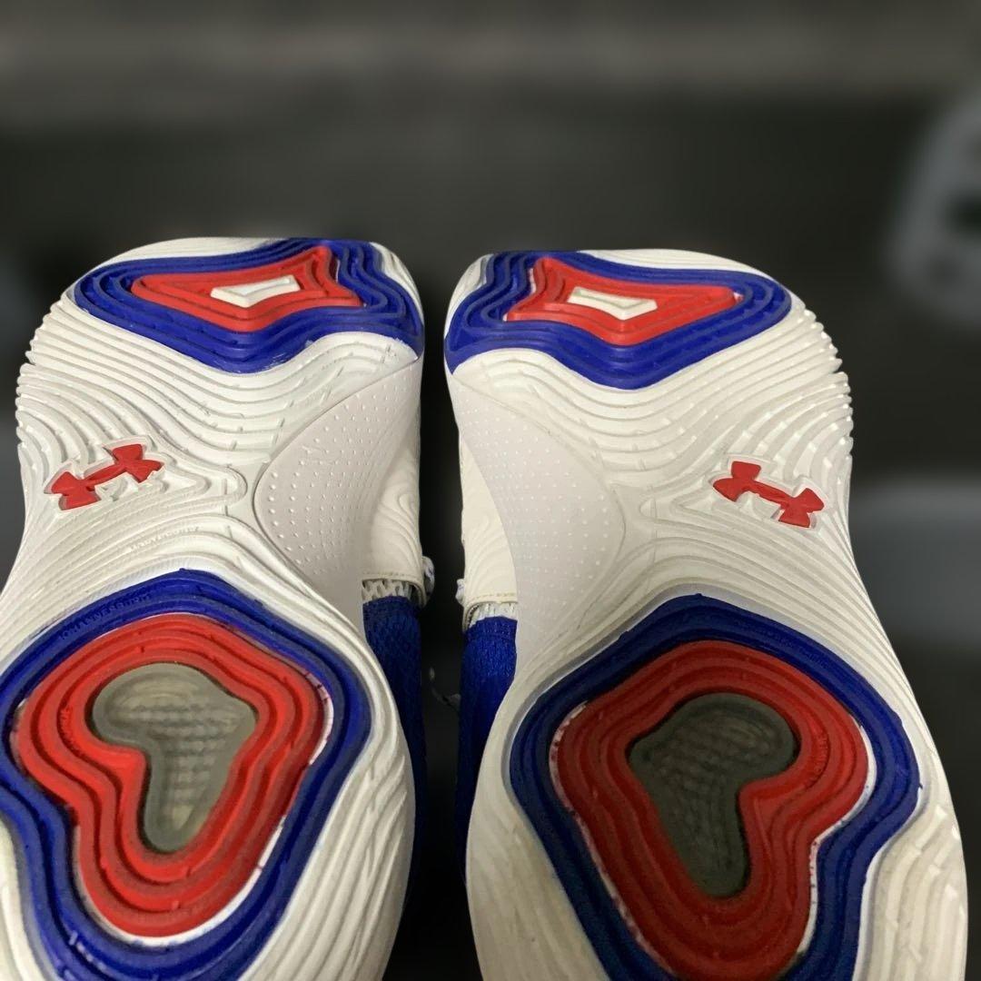 アンダーアーマー　エンビード1 27センチ