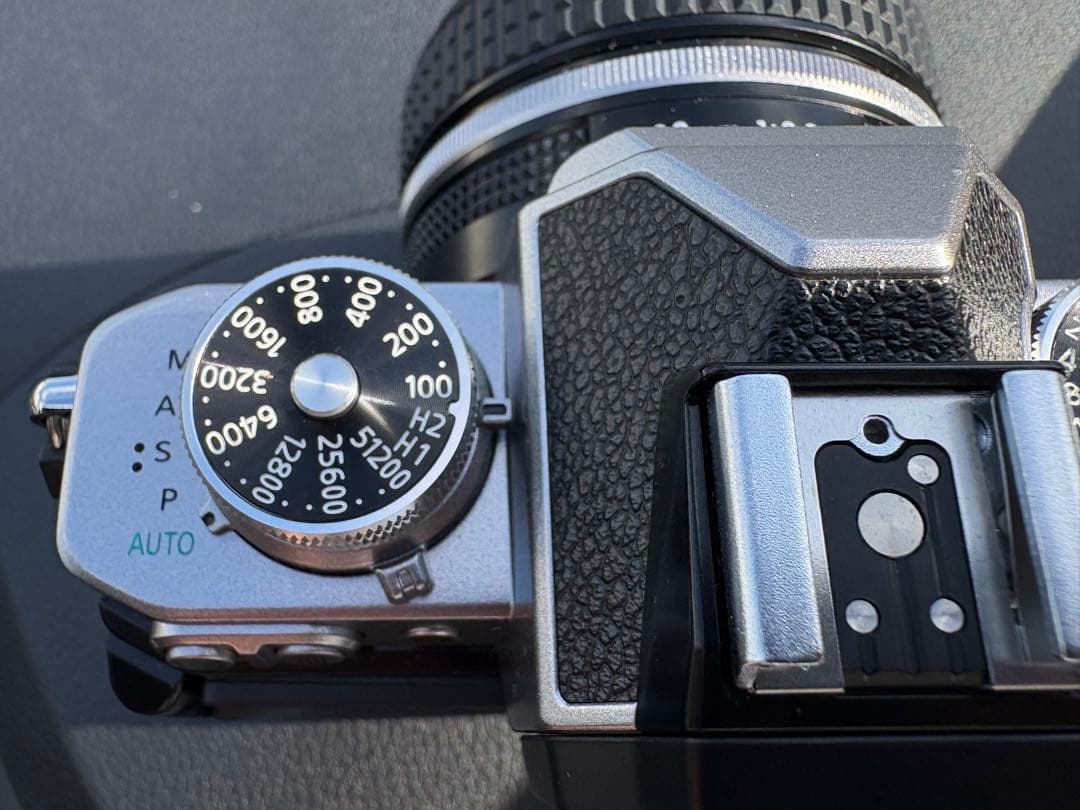 Nikon Z fc ミラーレス一眼 カメラセット