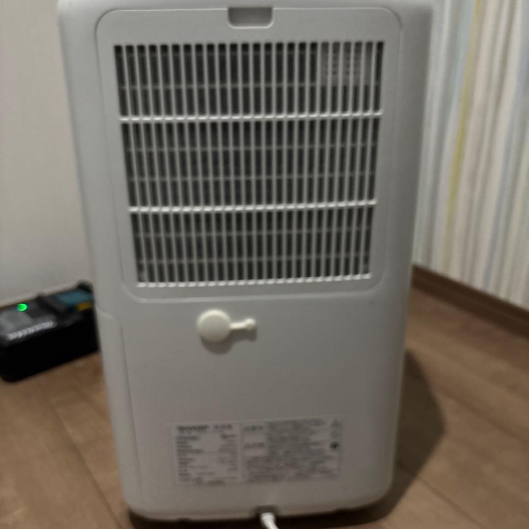 SHARP 除湿機 ホワイト　2021年製　CV-L71-W