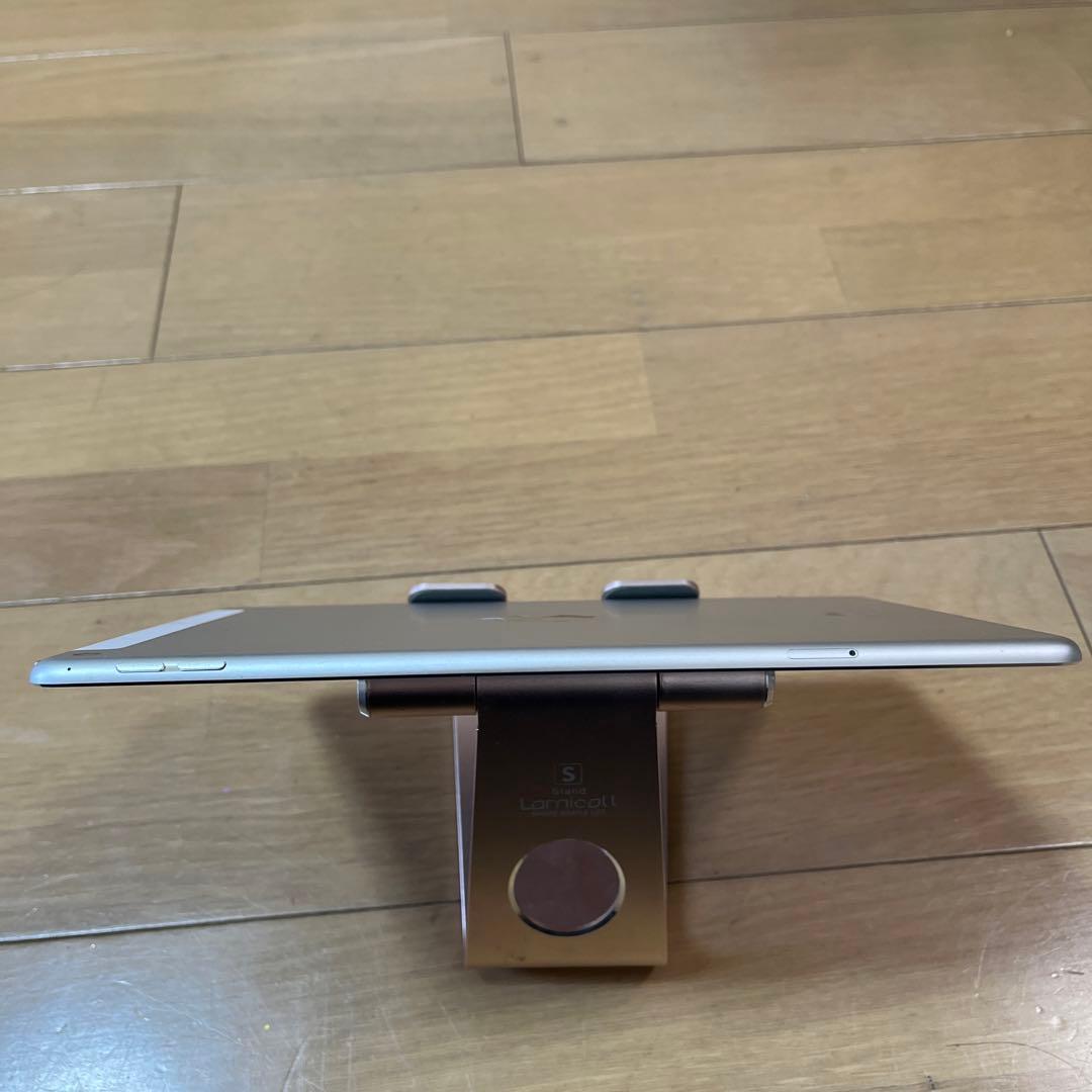 バッテリー新品100%！iPad Air2世代 16G Cellularモデル