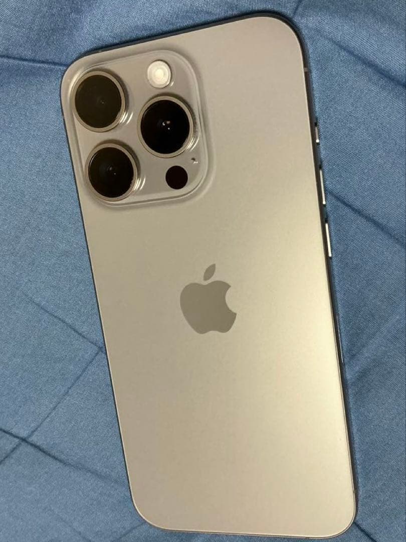 【美品】Apple iPhone 15 Pro 本体 256GB