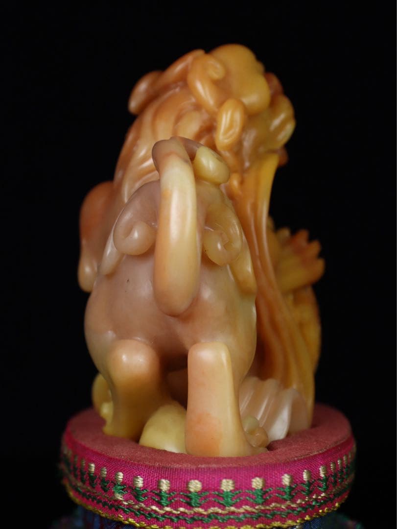 天然　寿山石 獅子・親子　透かし細工 極彫刻　置物　アンティーク　時代物