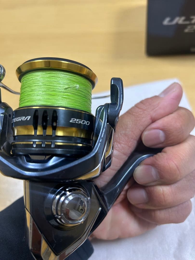 シマノ　21アルテグラ 2500 リールスタンドお付けします