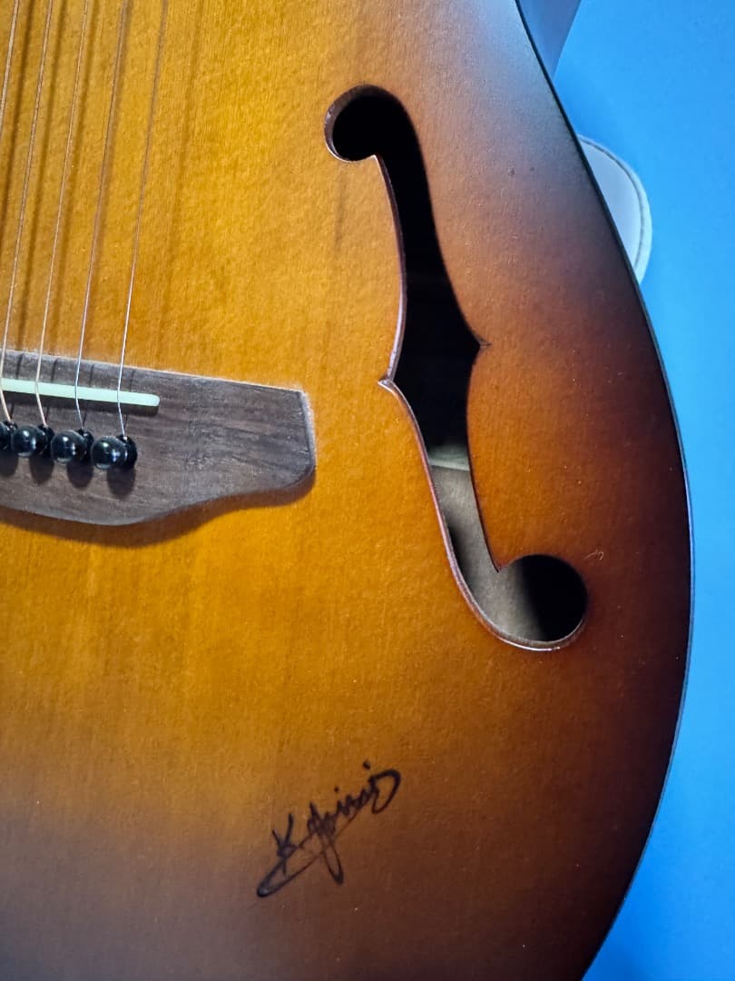 早い者勝ち♪アンプに繋げる K.Yairi Nocturne Fホール仕様 ♪