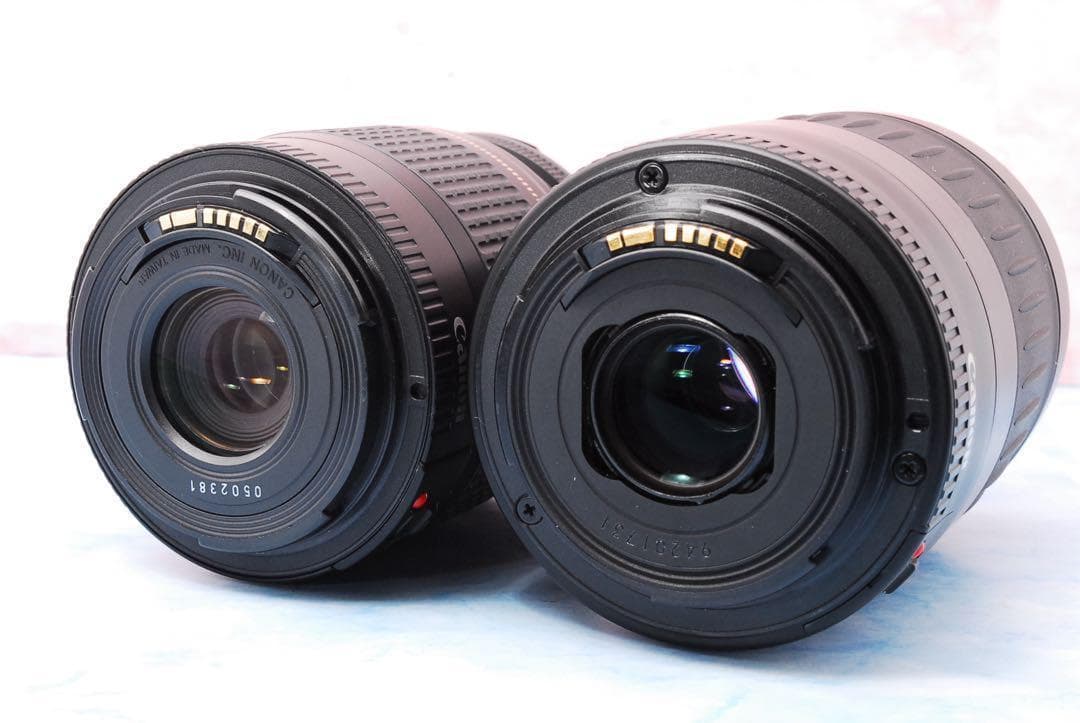 Canon Kiss X7☆望遠レンズ付Wレンズ☆小型＆軽量☆一眼レフカメラ