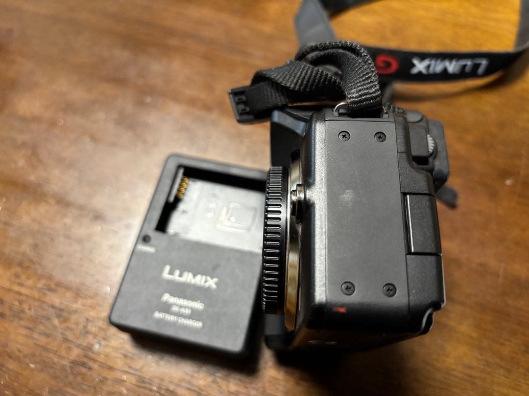 値下します。Panasonic LUMIX G DMC-G3 ミラーレス一眼