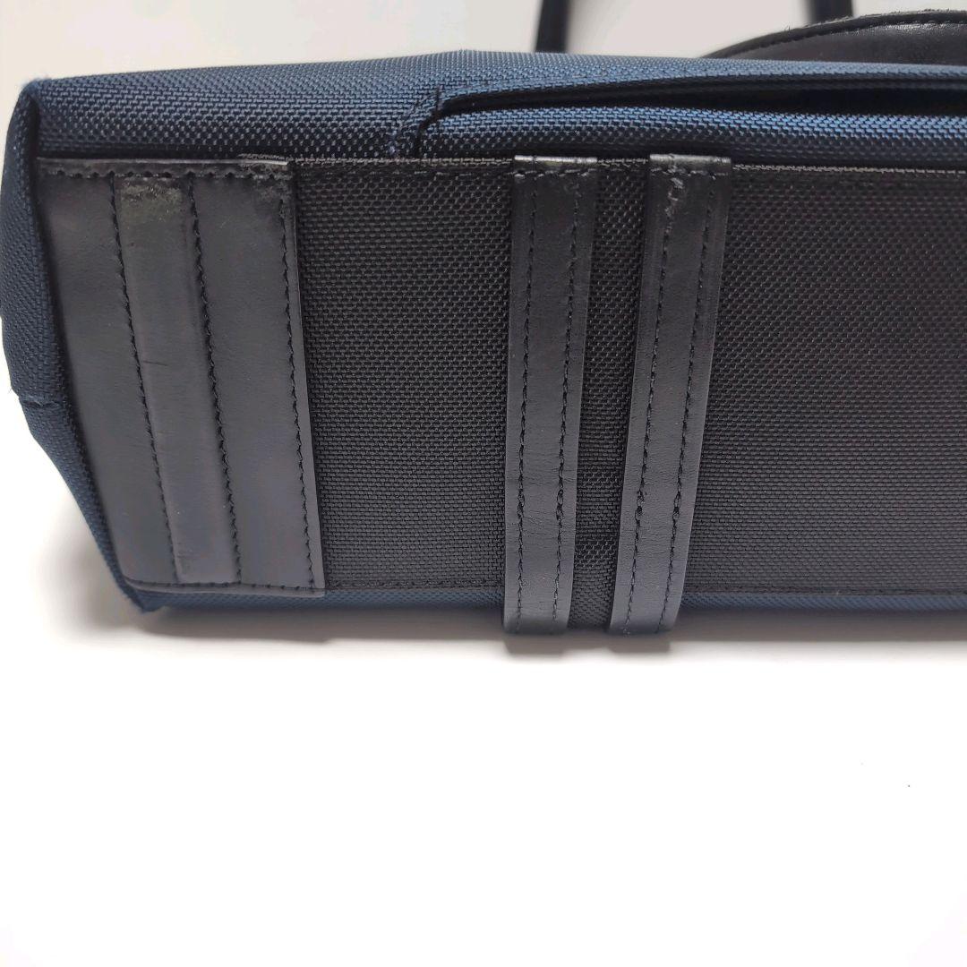 美品　トゥミ　トートバッグ　ジャーヴィス ビジネスバッグ　ネイビー　レザー