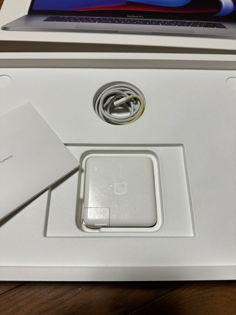 MacBook本体 MacBook Pro 16-inch intel 64GB 2TB