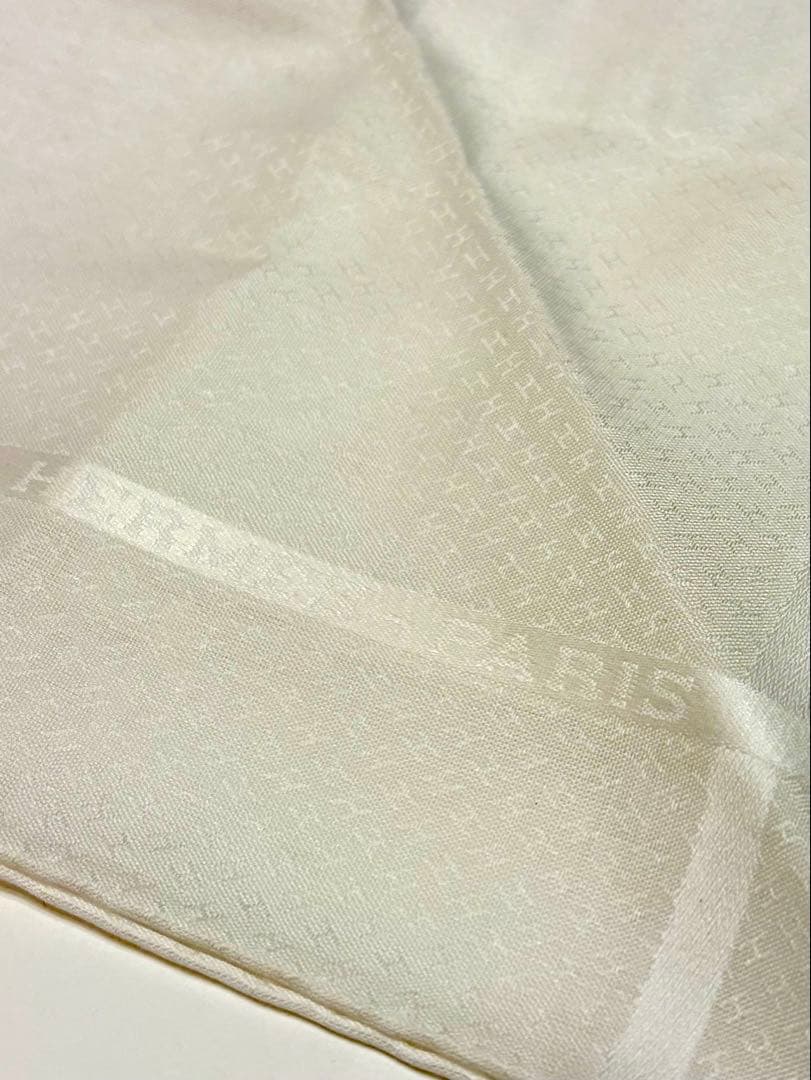 新品タグ付☆エルメス　ハンカチ　ロゴ　H模様　スカーフ　コットンスカーフ美品