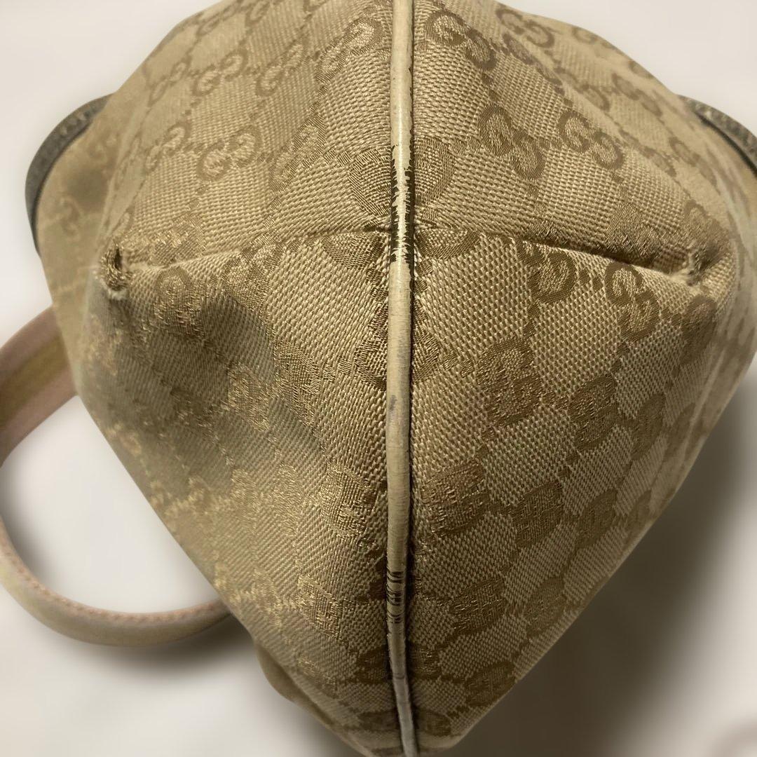 GUCCIハーフムーンショルダーバッグGG キャンバス