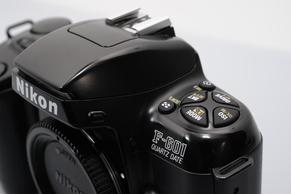 Nikon F-601 撮影可能現役機 + AF 50mm/F1.4D セット